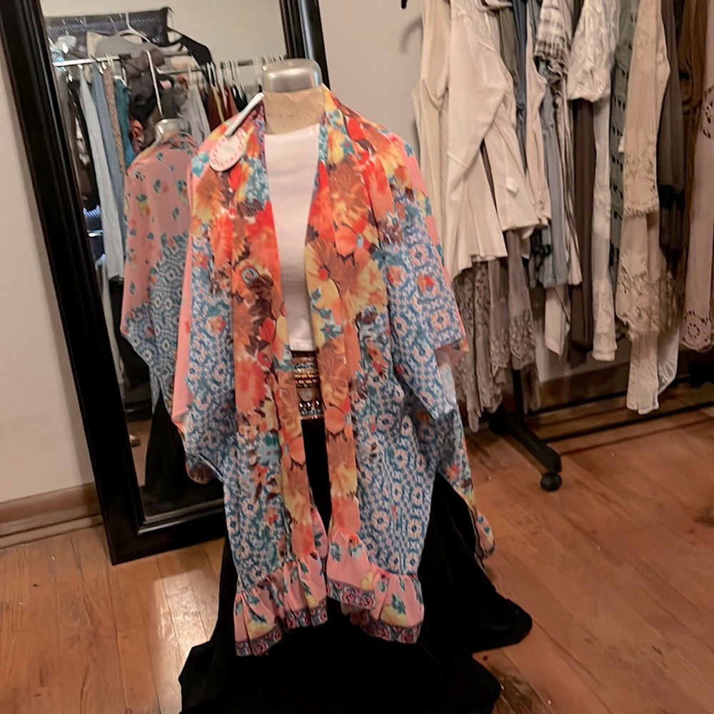 Floral kimono brand new with tags $60